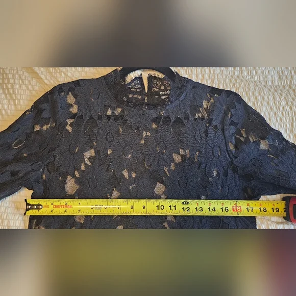 Oserjep - Black Floral Lace Blouse - Picture 6 of 7